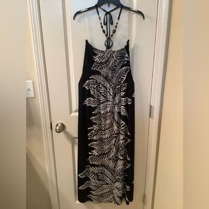 Great dress by Magic in black & cream with elasticized bodice & beaded halter Lg